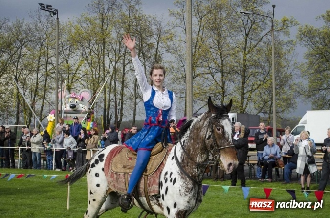 Zdjęcie w galerii na portalu naszraciborz.pl: Konny Festyn Wielkanocny w Pietrowicach Wielkich  wiadomości z regionu
