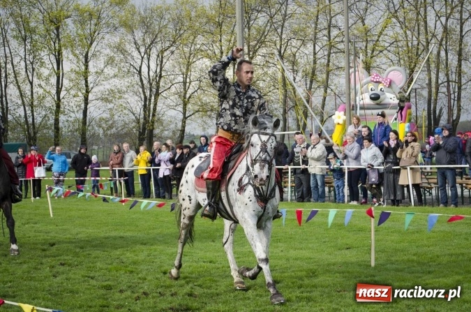 Zdjęcie w galerii na portalu naszraciborz.pl: Konny Festyn Wielkanocny w Pietrowicach Wielkich  wiadomości z regionu