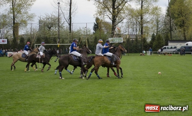 Zdjęcie w galerii na portalu naszraciborz.pl: Konny Festyn Wielkanocny w Pietrowicach Wielkich  wiadomości z regionu