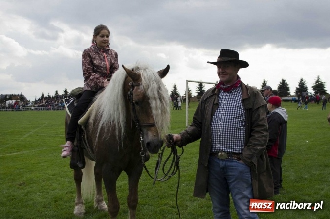 Zdjęcie w galerii na portalu naszraciborz.pl: Konny Festyn Wielkanocny w Pietrowicach Wielkich  wiadomości z regionu