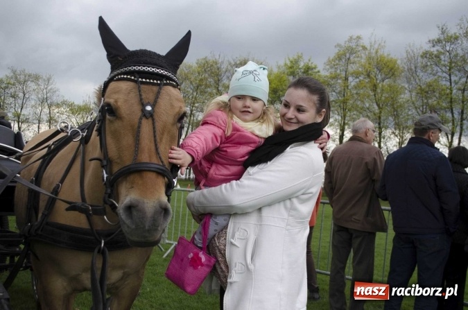 Zdjęcie w galerii na portalu naszraciborz.pl: Konny Festyn Wielkanocny w Pietrowicach Wielkich  wiadomości z regionu