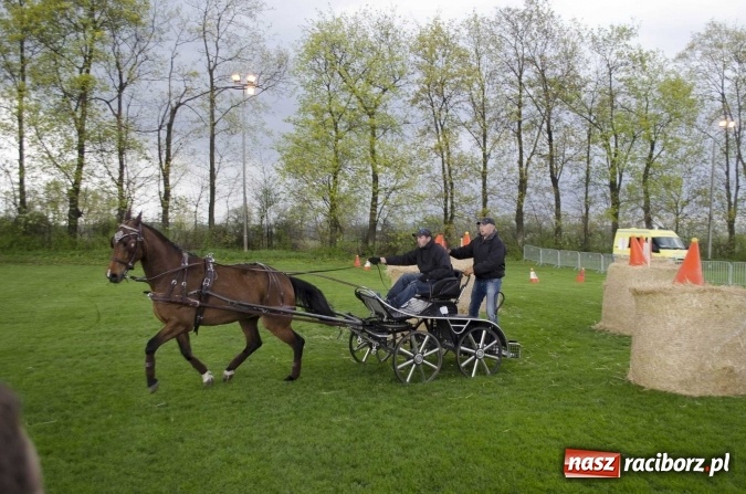 Zdjęcie w galerii na portalu naszraciborz.pl: Konny Festyn Wielkanocny w Pietrowicach Wielkich  wiadomości z regionu