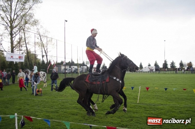 Zdjęcie w galerii na portalu naszraciborz.pl: Konny Festyn Wielkanocny w Pietrowicach Wielkich  wiadomości z regionu