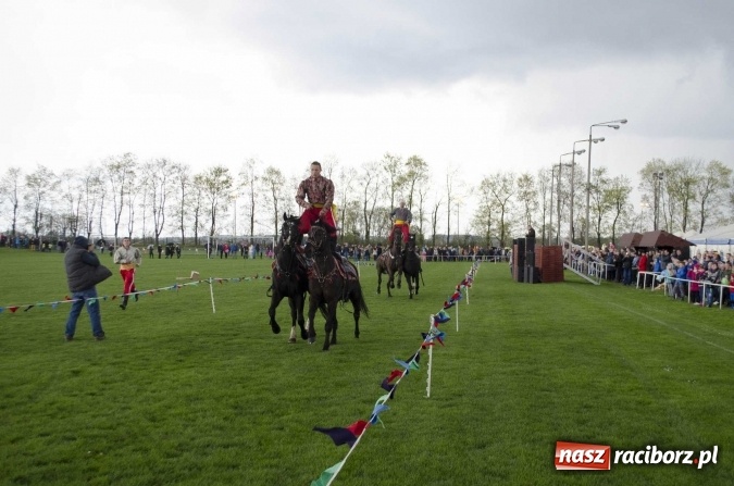 Zdjęcie w galerii na portalu naszraciborz.pl: Konny Festyn Wielkanocny w Pietrowicach Wielkich  wiadomości z regionu