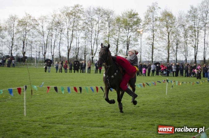Zdjęcie w galerii na portalu naszraciborz.pl: Konny Festyn Wielkanocny w Pietrowicach Wielkich  wiadomości z regionu