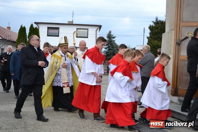 Zdjęcie w galerii na portalu naszraciborz.pl: Galopem, czyli finał bieńkowickiej procesji konnej  wiadomości z regionu