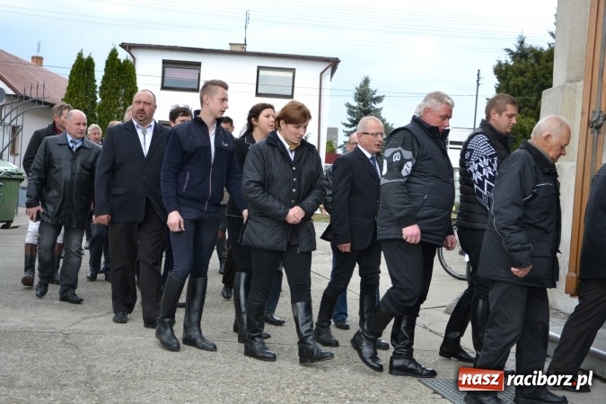 Zdjęcie w galerii na portalu naszraciborz.pl: Galopem, czyli finał bieńkowickiej procesji konnej  wiadomości z regionu