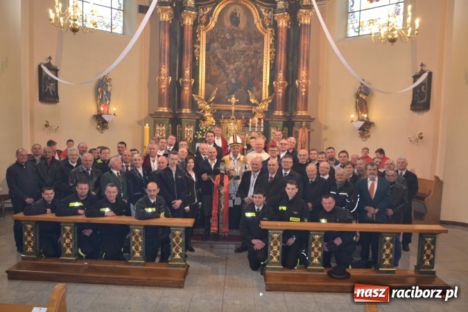 Zdjęcie w galerii na portalu naszraciborz.pl: Galopem, czyli finał bieńkowickiej procesji konnej  wiadomości z regionu