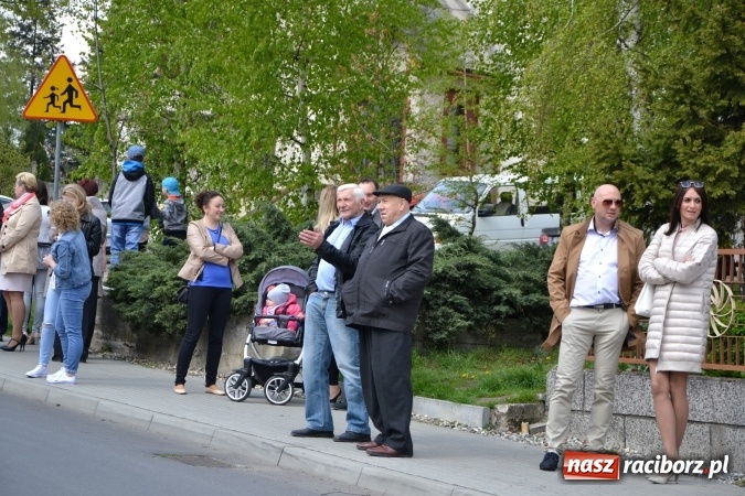 Zdjęcie w galerii na portalu naszraciborz.pl: Galopem, czyli finał bieńkowickiej procesji konnej  wiadomości z regionu