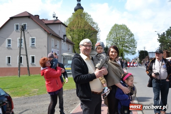 Zdjęcie w galerii na portalu naszraciborz.pl: Galopem, czyli finał bieńkowickiej procesji konnej  wiadomości z regionu