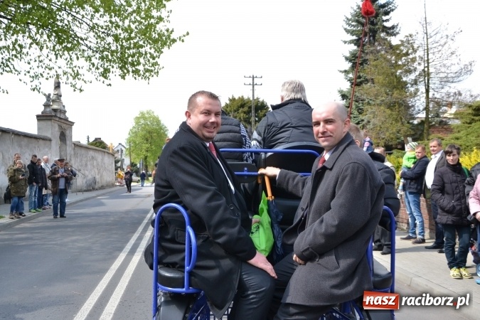 Zdjęcie w galerii na portalu naszraciborz.pl: Galopem, czyli finał bieńkowickiej procesji konnej  wiadomości z regionu
