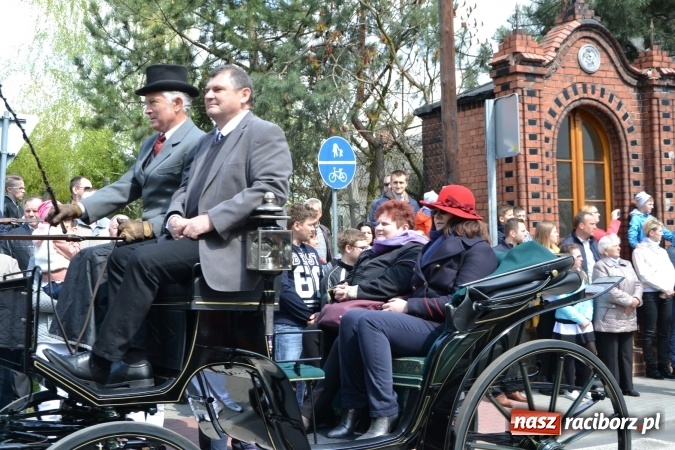 Zdjęcie w galerii na portalu naszraciborz.pl: Galopem, czyli finał bieńkowickiej procesji konnej  wiadomości z regionu