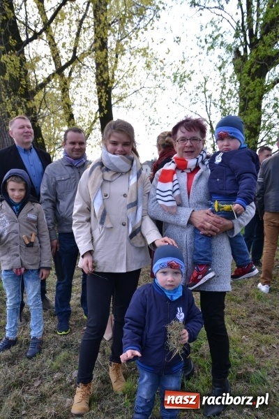 Zdjęcie w galerii na portalu naszraciborz.pl: Galopem, czyli finał bieńkowickiej procesji konnej  wiadomości z regionu