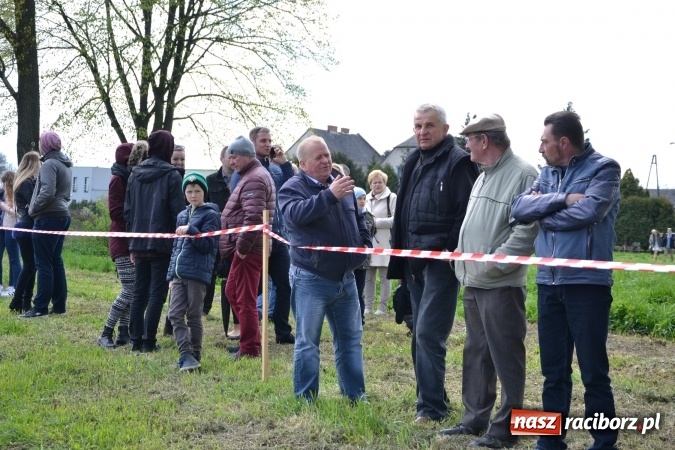 Zdjęcie w galerii na portalu naszraciborz.pl: Galopem, czyli finał bieńkowickiej procesji konnej  wiadomości z regionu