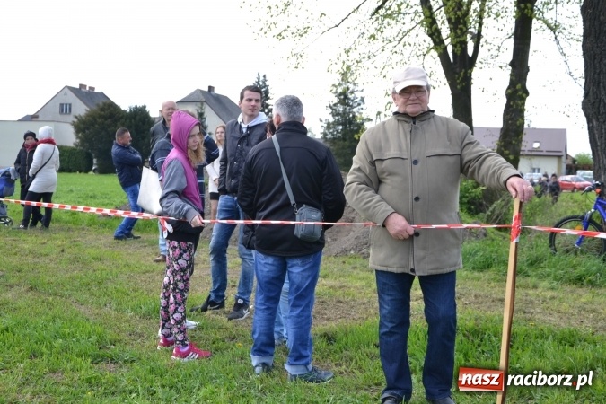 Zdjęcie w galerii na portalu naszraciborz.pl: Galopem, czyli finał bieńkowickiej procesji konnej  wiadomości z regionu