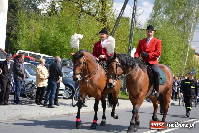 Zdjęcie w galerii na portalu naszraciborz.pl: Galopem, czyli finał bieńkowickiej procesji konnej  wiadomości z regionu