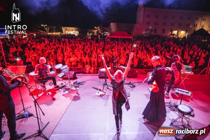 Zdjęcie w galerii na portalu naszraciborz.pl: INTRO Festival 2017 - sprawdź, co nowego i kto wystąpi! wiadomości z regionu