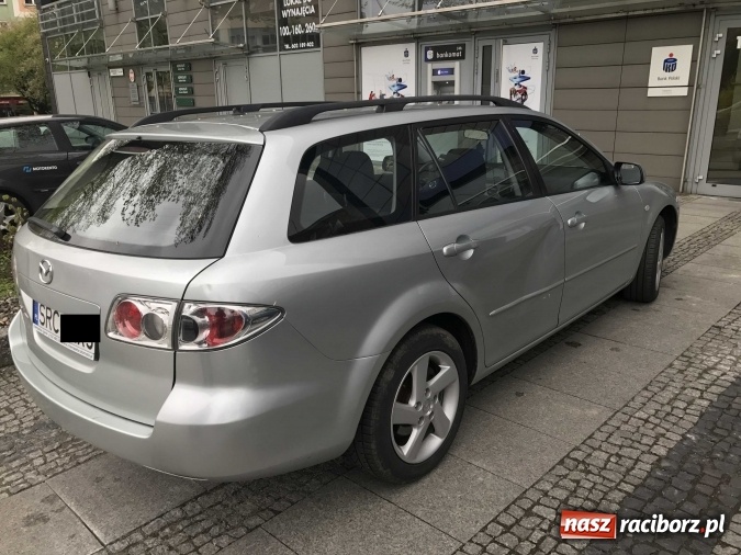 Zdjęcie w galerii na portalu naszraciborz.pl: Trudno będzie pobić ten wyczyn. Miszcz parkowania z ulicy Mickiewicza wiadomości z regionu