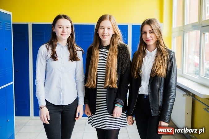 Zdjęcie w galerii na portalu naszraciborz.pl: Czy marzenia mają sprawczą moc? Gimnazjaliści mają za sobą pierwszy dzień egzaminów wiadomości z regionu