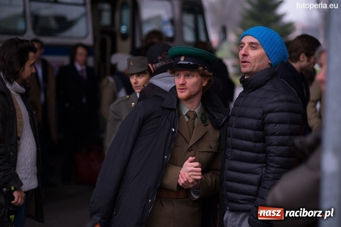 Zdjęcie w galerii na portalu naszraciborz.pl: Przejście graniczne w Chałupkach na wielkim ekranie - wczoraj odbył się przedpremierowy pokaz&nbsp;filmu Gwiazdy wiadomości z regionu