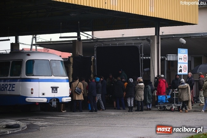 Zdjęcie w galerii na portalu naszraciborz.pl: Przejście graniczne w Chałupkach na wielkim ekranie - wczoraj odbył się przedpremierowy pokaz&nbsp;filmu Gwiazdy wiadomości z regionu
