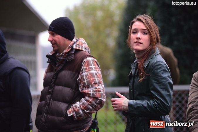 Zdjęcie w galerii na portalu naszraciborz.pl: Przejście graniczne w Chałupkach na wielkim ekranie - wczoraj odbył się przedpremierowy pokaz&nbsp;filmu Gwiazdy wiadomości z regionu