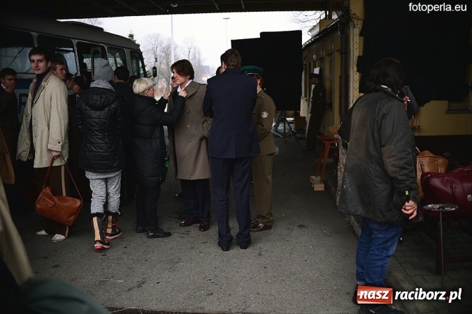 Zdjęcie w galerii na portalu naszraciborz.pl: Przejście graniczne w Chałupkach na wielkim ekranie - wczoraj odbył się przedpremierowy pokaz&nbsp;filmu Gwiazdy wiadomości z regionu