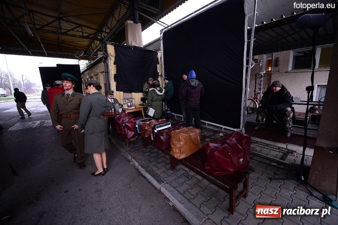 Zdjęcie w galerii na portalu naszraciborz.pl: Przejście graniczne w Chałupkach na wielkim ekranie - wczoraj odbył się przedpremierowy pokaz&nbsp;filmu Gwiazdy wiadomości z regionu