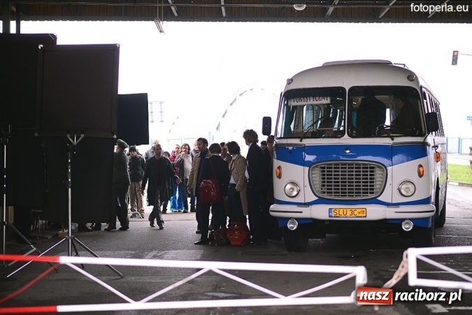 Zdjęcie w galerii na portalu naszraciborz.pl: Przejście graniczne w Chałupkach na wielkim ekranie - wczoraj odbył się przedpremierowy pokaz&nbsp;filmu Gwiazdy wiadomości z regionu