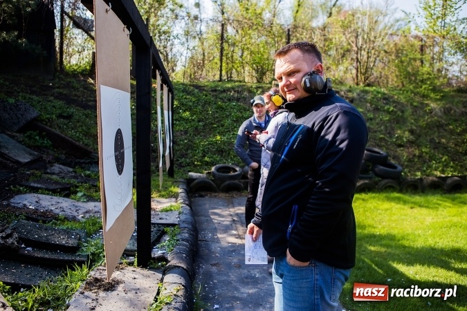 Zdjęcie w galerii na portalu naszraciborz.pl: Druga edycja turnieju strzeleckiego o puchar Dyrektora Zakładu Karnego w Raciborzu wiadomości z regionu
