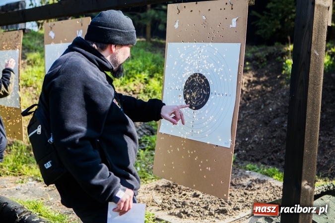 Zdjęcie w galerii na portalu naszraciborz.pl: Druga edycja turnieju strzeleckiego o puchar Dyrektora Zakładu Karnego w Raciborzu wiadomości z regionu