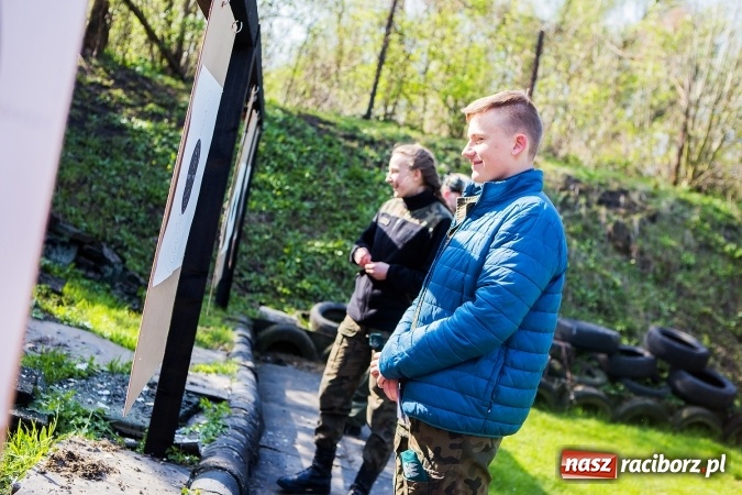 Zdjęcie w galerii na portalu naszraciborz.pl: Druga edycja turnieju strzeleckiego o puchar Dyrektora Zakładu Karnego w Raciborzu wiadomości z regionu