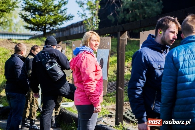 Zdjęcie w galerii na portalu naszraciborz.pl: Druga edycja turnieju strzeleckiego o puchar Dyrektora Zakładu Karnego w Raciborzu wiadomości z regionu