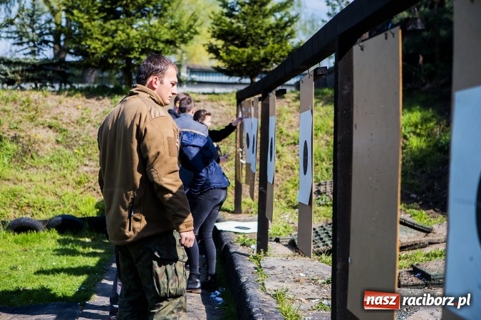 Zdjęcie w galerii na portalu naszraciborz.pl: Druga edycja turnieju strzeleckiego o puchar Dyrektora Zakładu Karnego w Raciborzu wiadomości z regionu