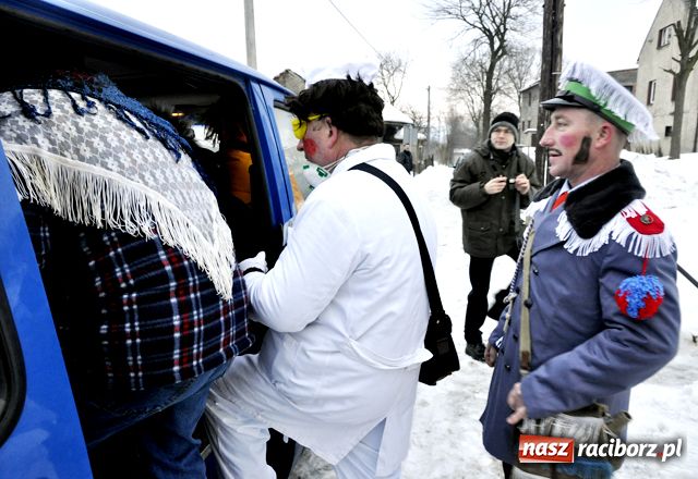 Zdjęcie w galerii na portalu naszraciborz.pl: Ber chodzi już po domach wiadomości z regionu