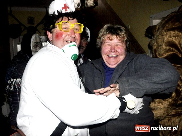 Zdjęcie w galerii na portalu naszraciborz.pl: Ber chodzi już po domach wiadomości z regionu