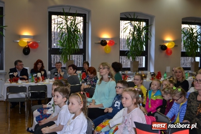 Zdjęcie w galerii na portalu naszraciborz.pl: Festiwal Piosenki Niemieckiej dla przedszkolaków  wiadomości z regionu