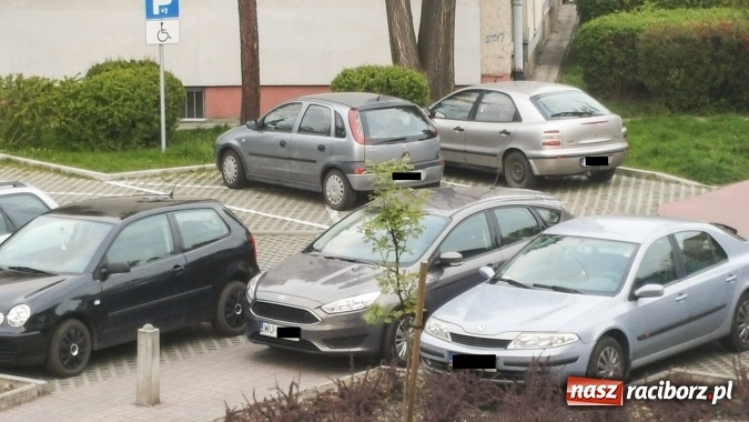 Zdjęcie w galerii na portalu naszraciborz.pl: Pożar i kolejny specjalista od parkowania wiadomości z regionu