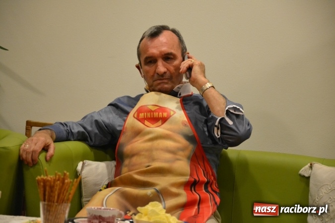 Zdjęcie w galerii na portalu naszraciborz.pl: Członkowie SITG Oddział w Rybniku wzięli udział w spektaklu Rozmówki na linii wiadomości z regionu