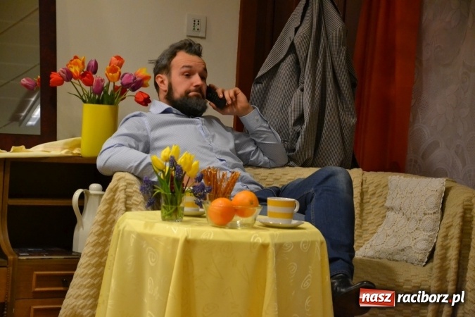 Zdjęcie w galerii na portalu naszraciborz.pl: Członkowie SITG Oddział w Rybniku wzięli udział w spektaklu Rozmówki na linii wiadomości z regionu