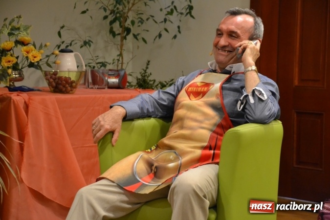 Zdjęcie w galerii na portalu naszraciborz.pl: Członkowie SITG Oddział w Rybniku wzięli udział w spektaklu Rozmówki na linii wiadomości z regionu