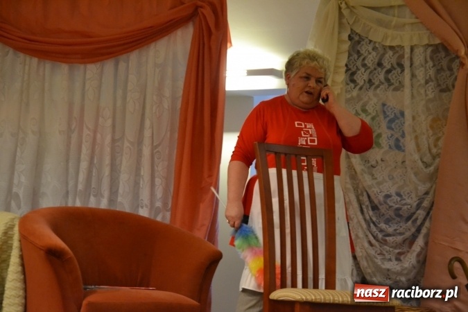 Zdjęcie w galerii na portalu naszraciborz.pl: Członkowie SITG Oddział w Rybniku wzięli udział w spektaklu Rozmówki na linii wiadomości z regionu