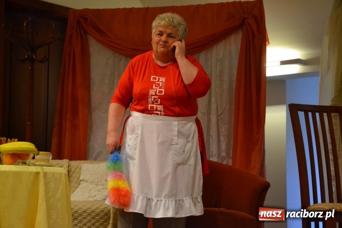 Zdjęcie w galerii na portalu naszraciborz.pl: Członkowie SITG Oddział w Rybniku wzięli udział w spektaklu Rozmówki na linii wiadomości z regionu