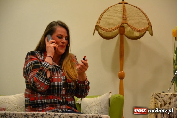 Zdjęcie w galerii na portalu naszraciborz.pl: Członkowie SITG Oddział w Rybniku wzięli udział w spektaklu Rozmówki na linii wiadomości z regionu