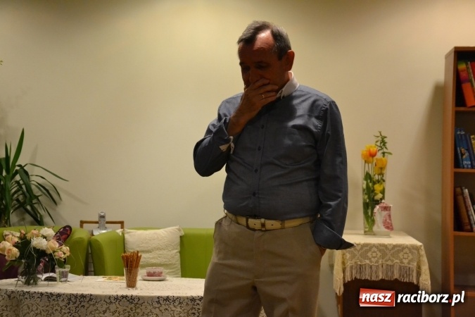 Zdjęcie w galerii na portalu naszraciborz.pl: Członkowie SITG Oddział w Rybniku wzięli udział w spektaklu Rozmówki na linii wiadomości z regionu