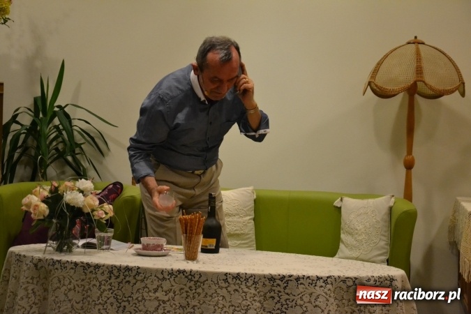 Zdjęcie w galerii na portalu naszraciborz.pl: Członkowie SITG Oddział w Rybniku wzięli udział w spektaklu Rozmówki na linii wiadomości z regionu