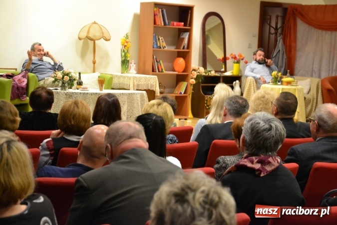 Zdjęcie w galerii na portalu naszraciborz.pl: Członkowie SITG Oddział w Rybniku wzięli udział w spektaklu Rozmówki na linii wiadomości z regionu