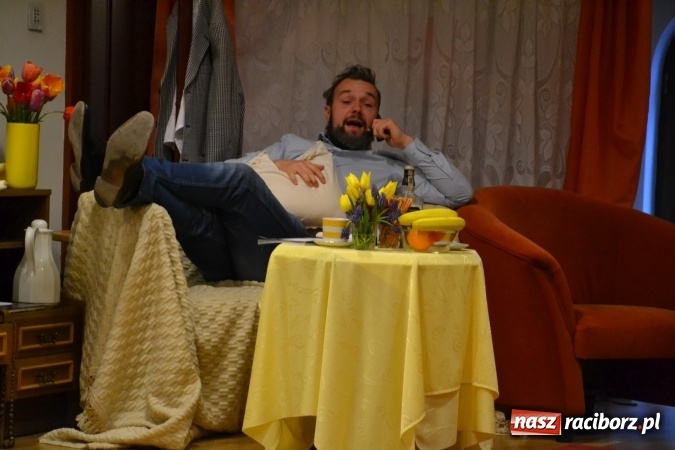 Zdjęcie w galerii na portalu naszraciborz.pl: Członkowie SITG Oddział w Rybniku wzięli udział w spektaklu Rozmówki na linii wiadomości z regionu