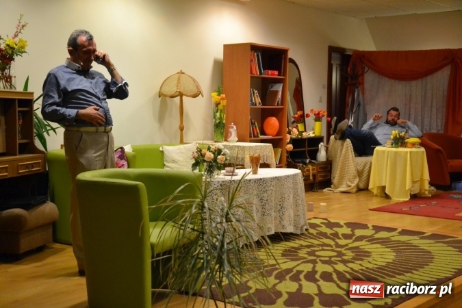Zdjęcie w galerii na portalu naszraciborz.pl: Członkowie SITG Oddział w Rybniku wzięli udział w spektaklu Rozmówki na linii wiadomości z regionu