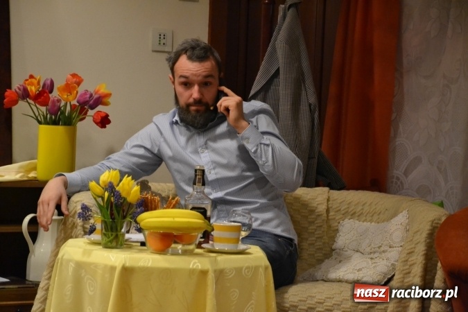 Zdjęcie w galerii na portalu naszraciborz.pl: Członkowie SITG Oddział w Rybniku wzięli udział w spektaklu Rozmówki na linii wiadomości z regionu